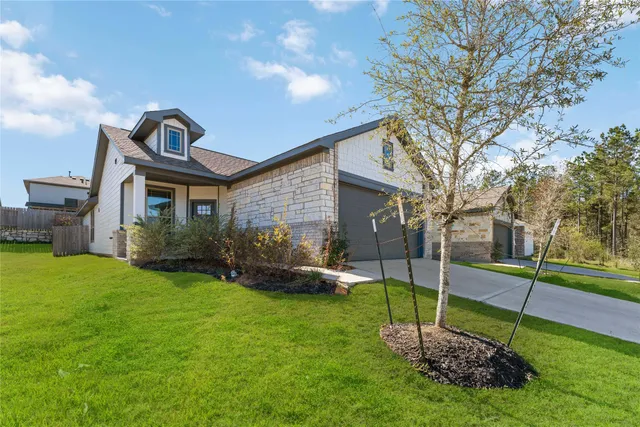 $2,050 | 25587 Blossom Court, Montgomery, TX 77316