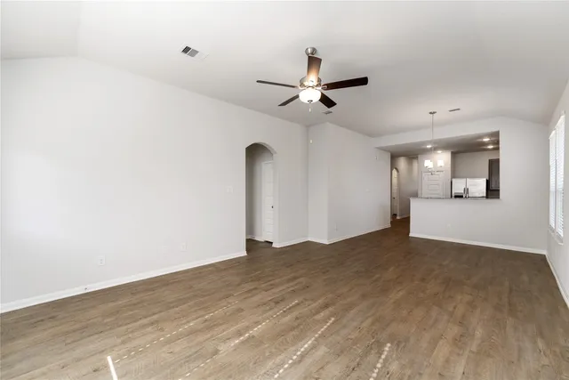 $2,050 | 25587 Blossom Court, Montgomery, TX 77316