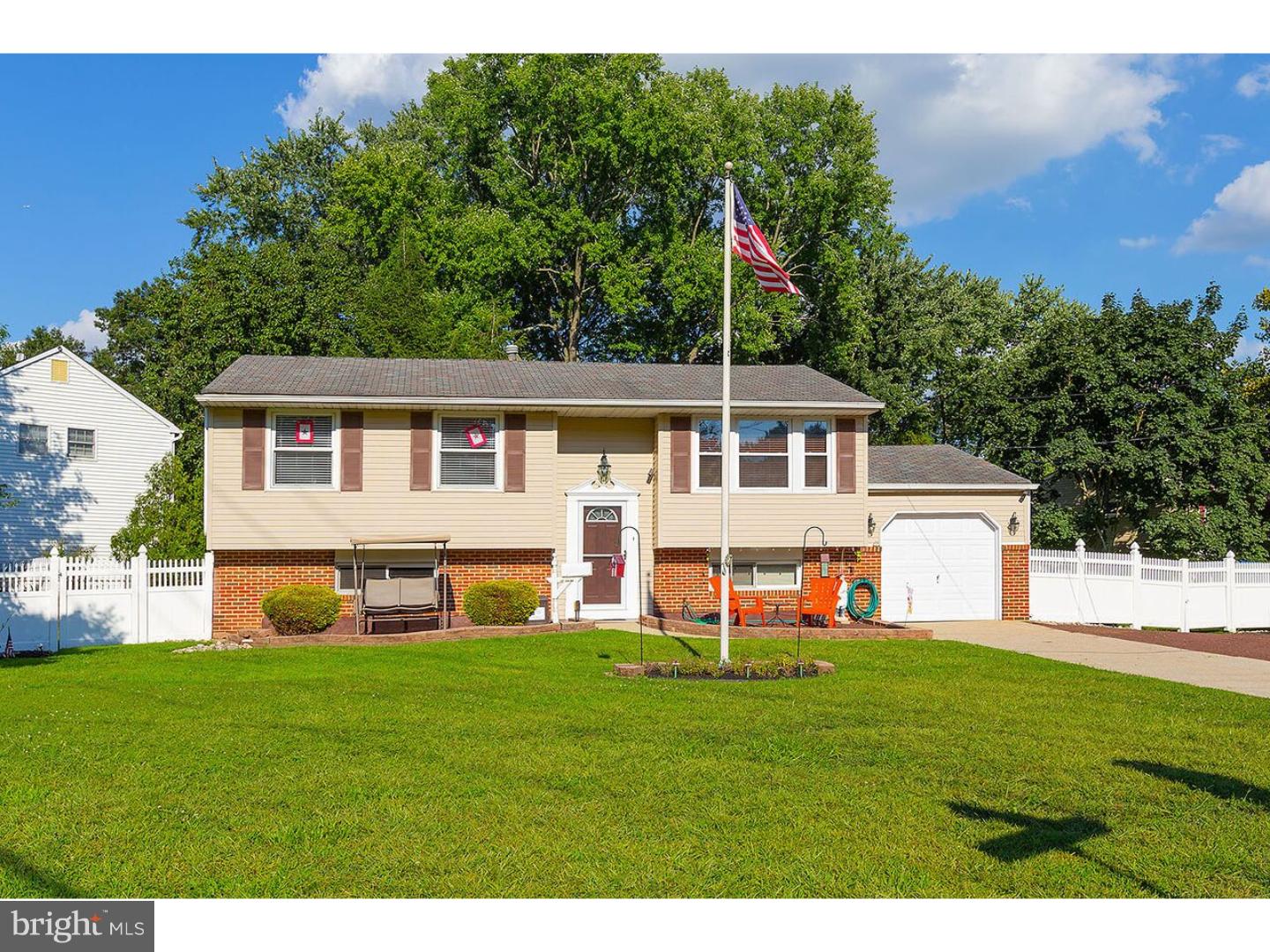 589 Lambs Road Pitman, NJ 08071 - Photo 3 of 20 Gallery Image 3