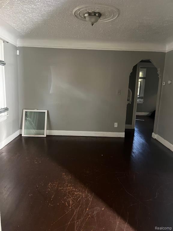 9164 Harvard Road Detroit, MI 48224 - Photo 4 of 11