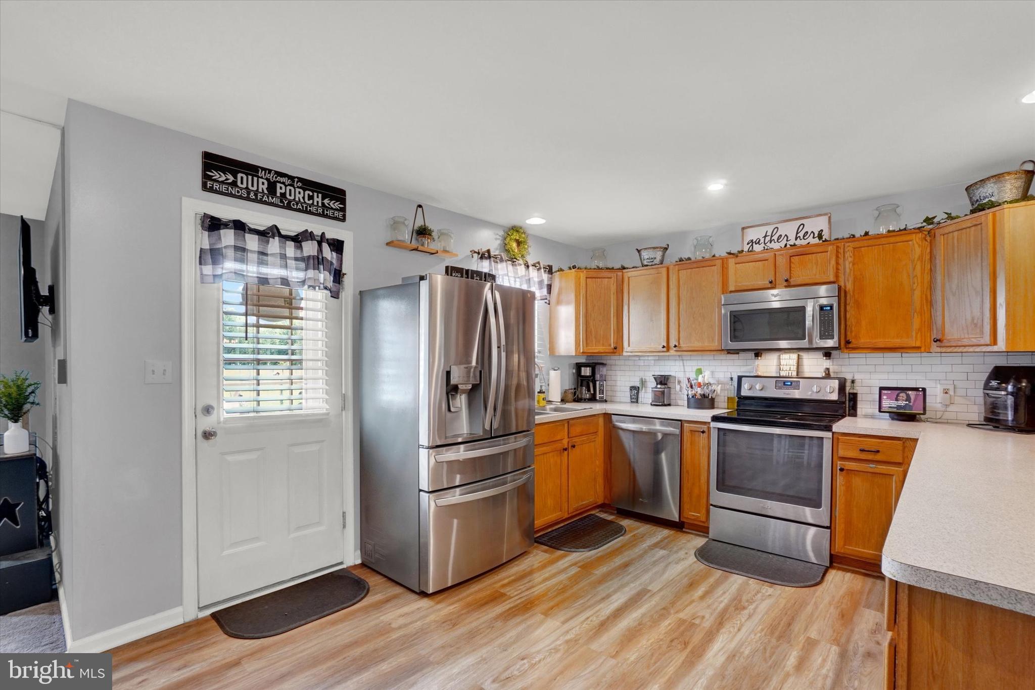 3065 Spectrum Road Dover, PA 17315 - Photo 6 of 32 Gallery Image 6
