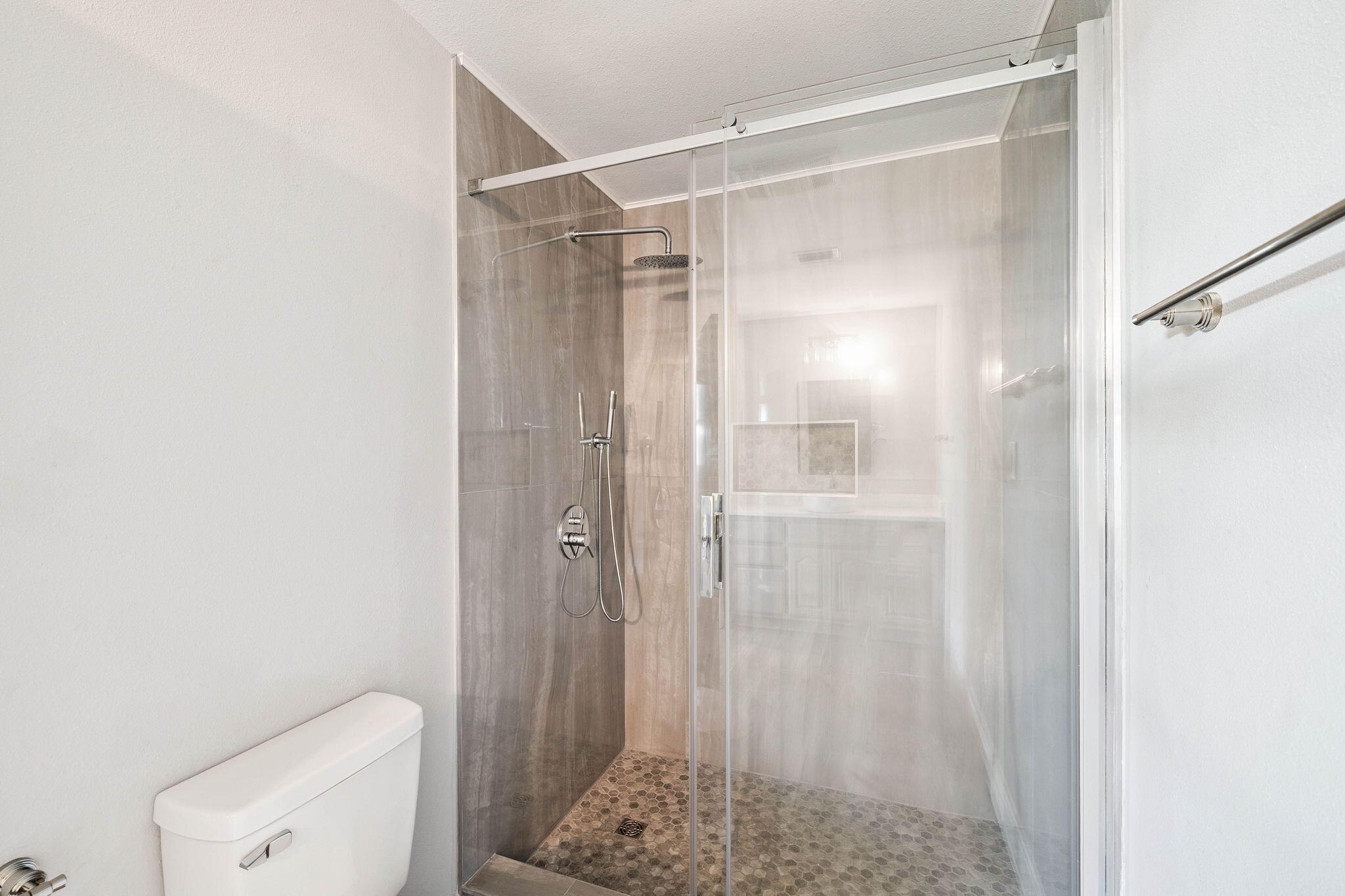 2208 Bay Grove Road Freeport, FL 32439 - Photo 40 of 70 a bathroom with a shower and a toilet