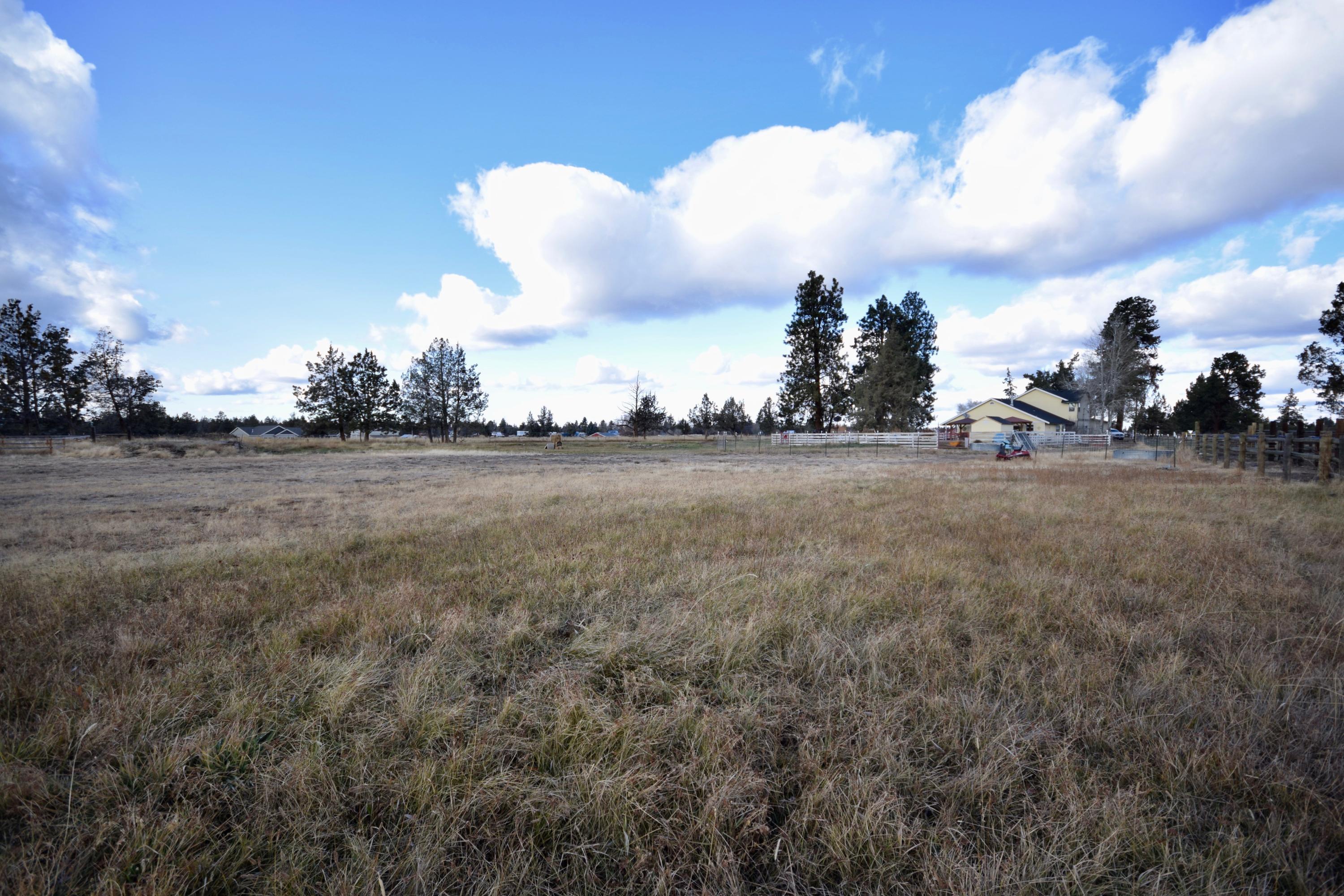 22169 Nelson Road Bend, OR 97701 - Photo 21 of 42 DSC_0061