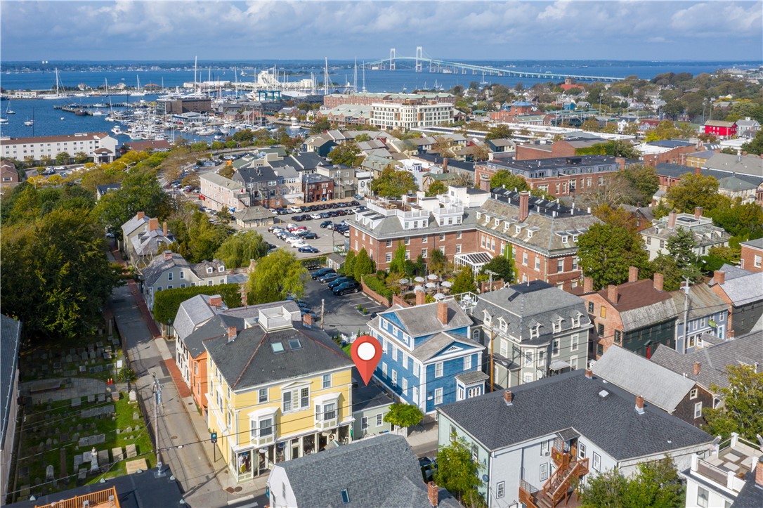 133 Spring Street Newport, RI 02840 - Photo 4 of 24