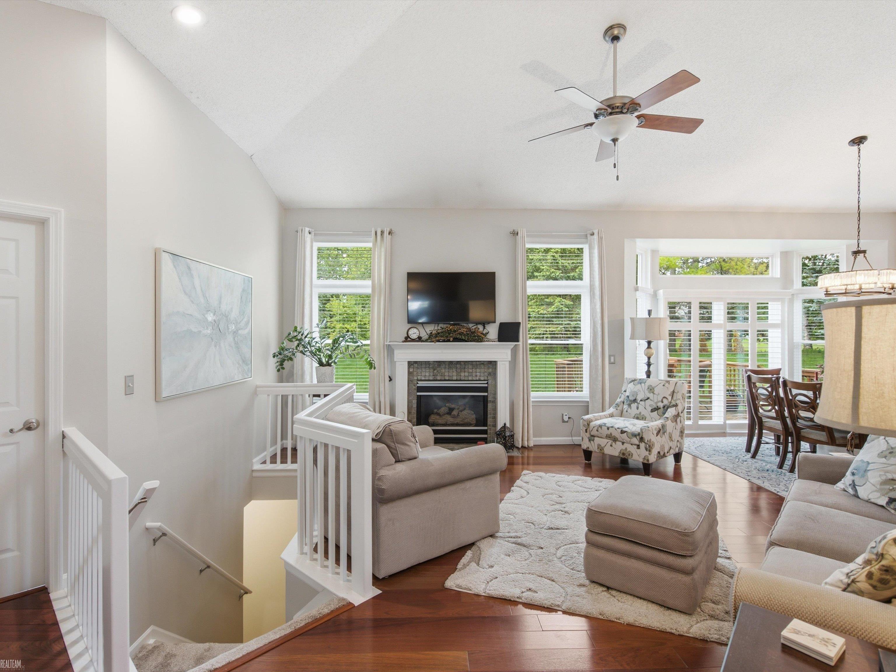 4652 Amberwood Court Rochester, MI 48306 - Photo 23 of 45