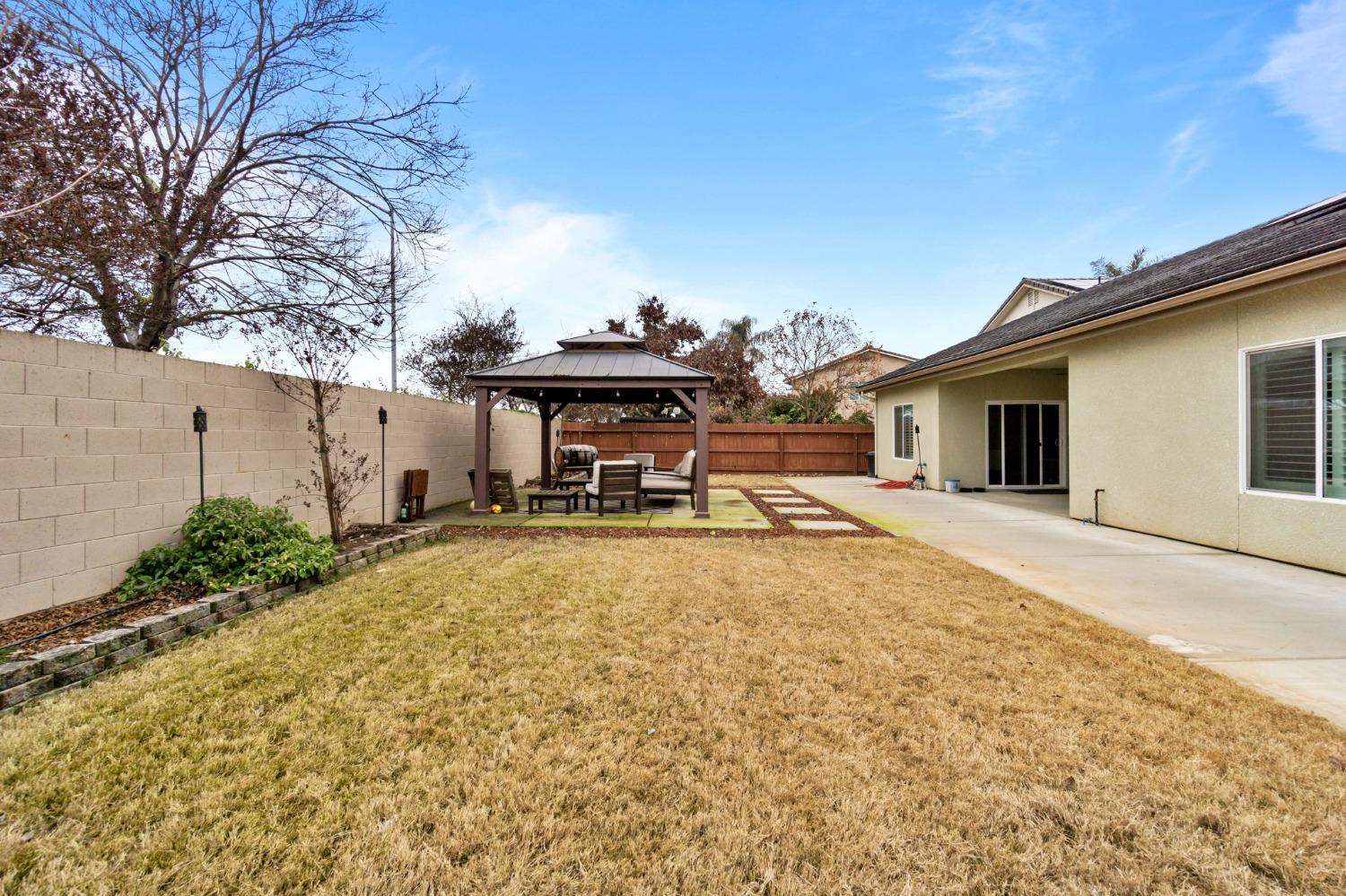 2195 East Cherry Lane Reedley, CA 93654 - Photo 27 of 28 Gallery Image 27