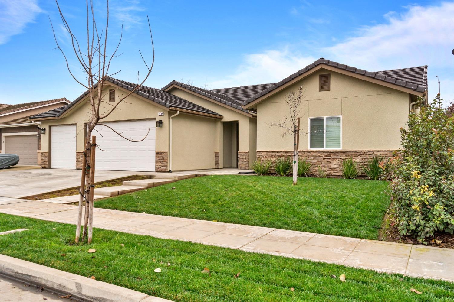 2195 East Cherry Lane Reedley, CA 93654 - Photo 3 of 28 Gallery Image 3