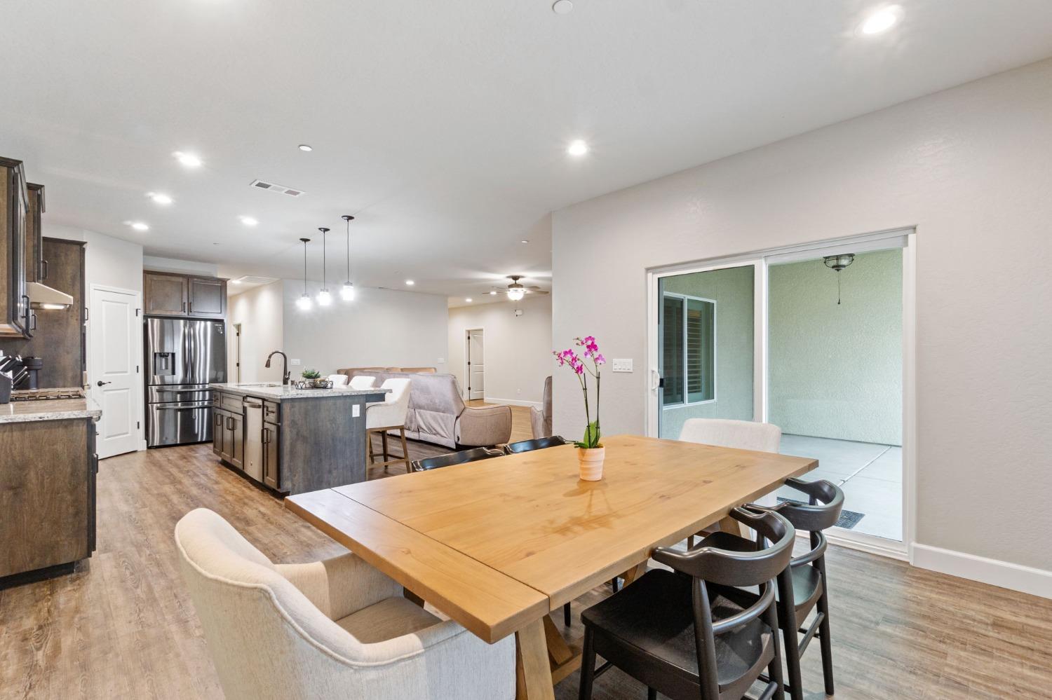 2195 East Cherry Lane Reedley, CA 93654 - Photo 10 of 28 Gallery Image 10