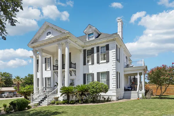 $1,995,000 | 421 Howard Street, San Antonio, TX 78212