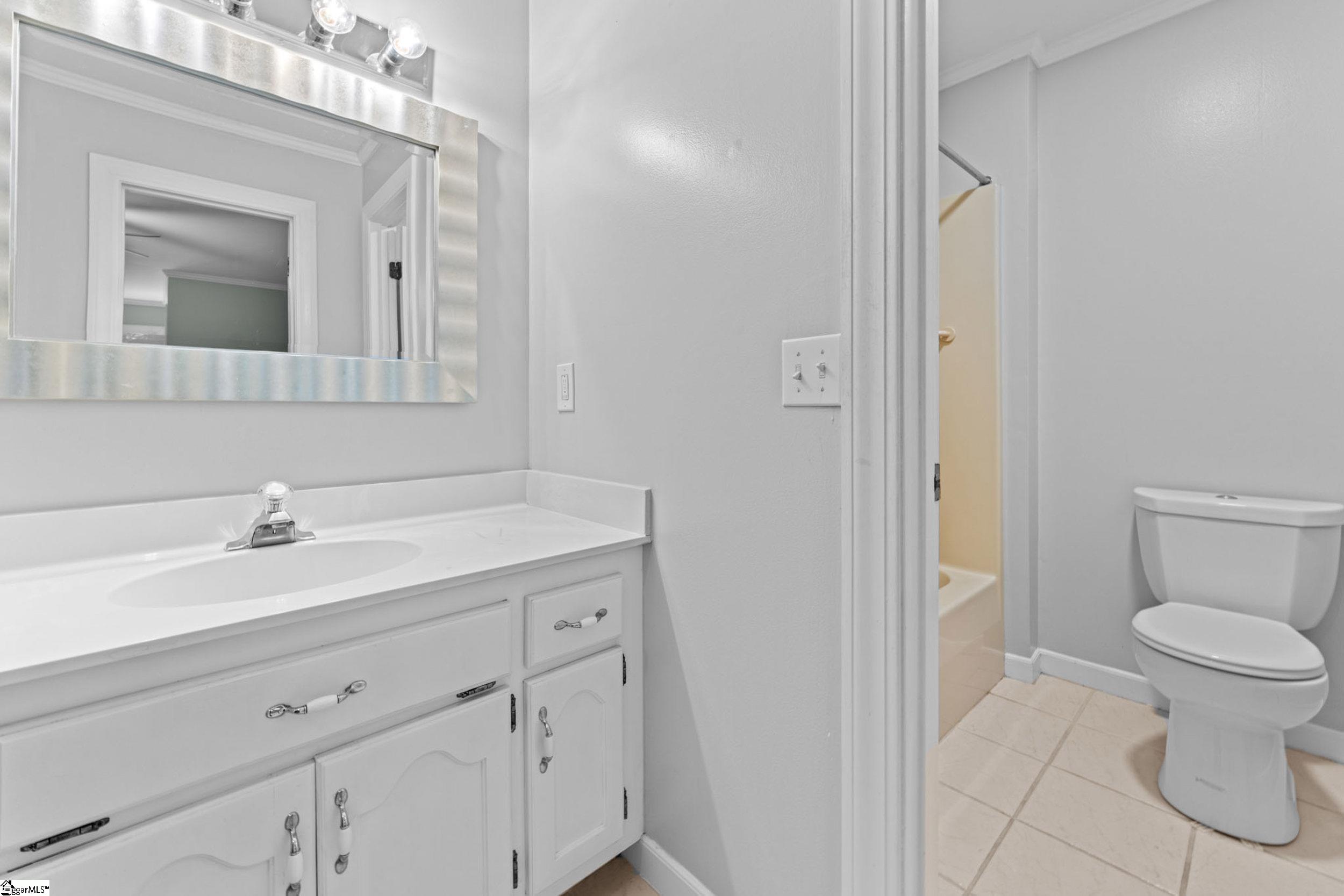 205 Colony Road Taylors, SC 29687 - Photo 34 of 49 Gallery Image 34