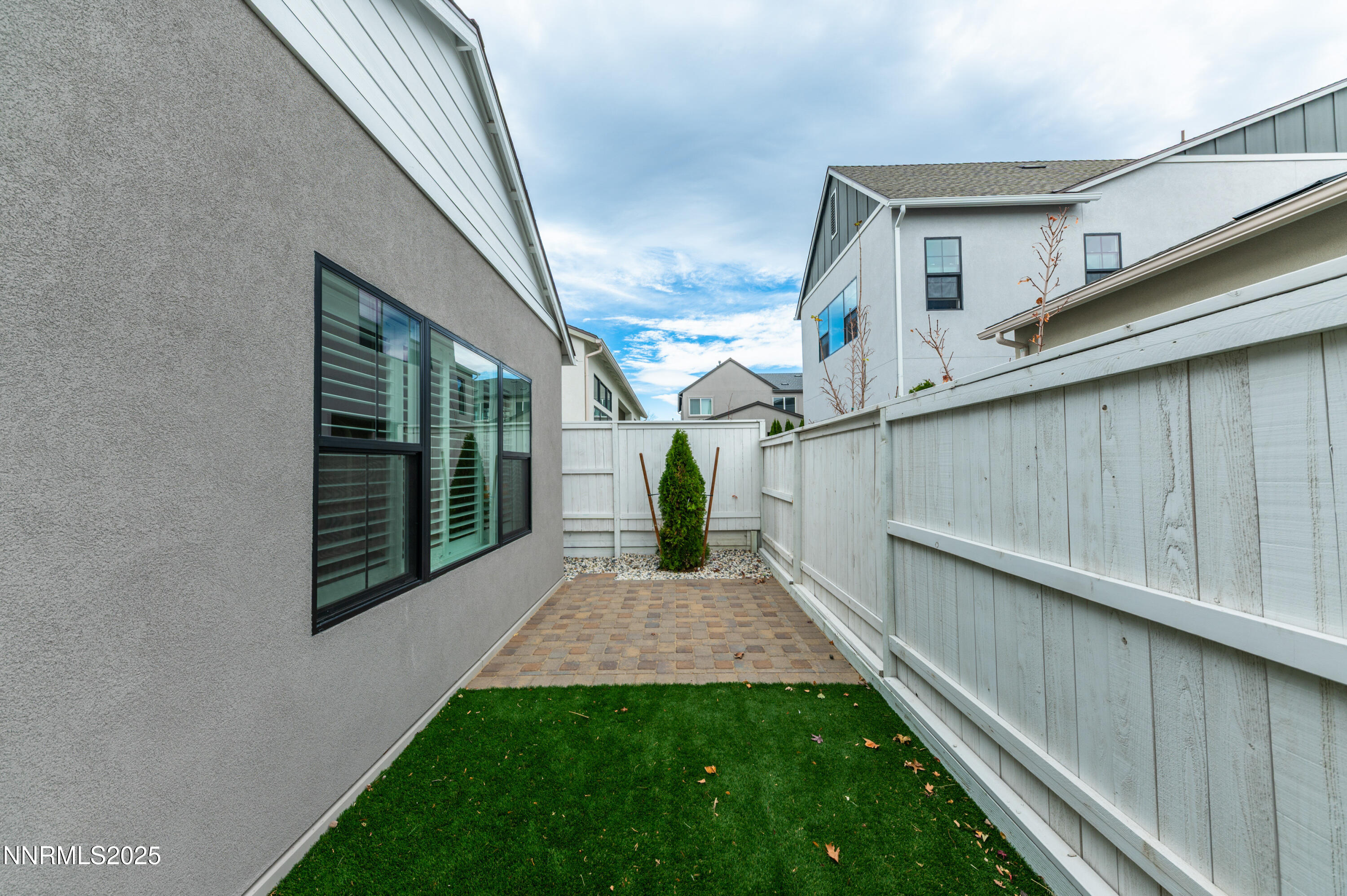 5453 Side Saddle Trail Reno, NV 89511 - Photo 33 of 33 a view of a house with a balcony