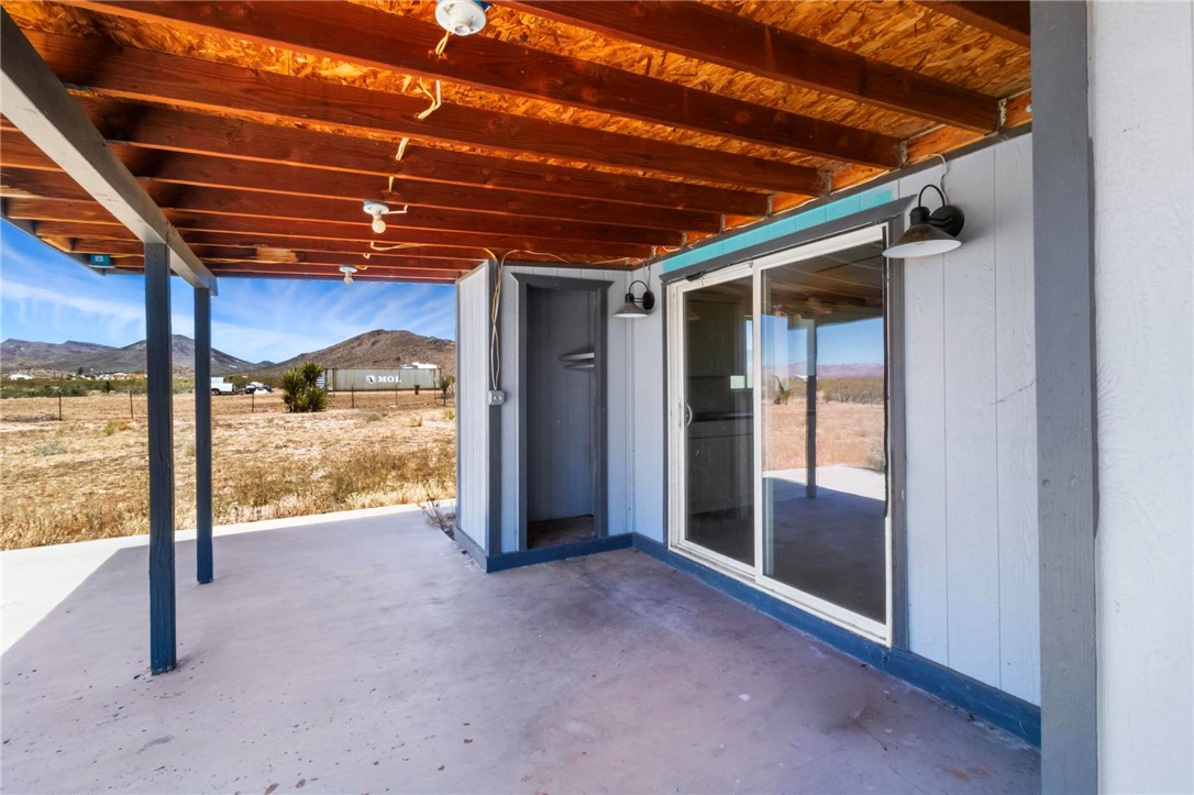 5469 Cove Road Golden Valley, AZ 86413 - Photo 54 of 61 Patio