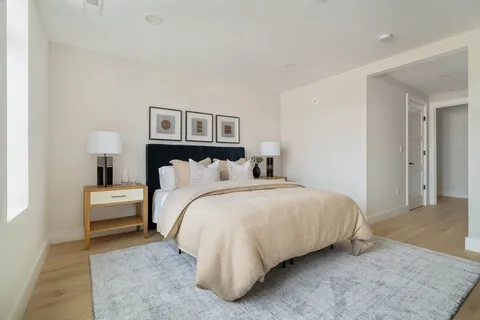 $849,000 | 20 Kinmonth Road, Unit 203, Newton, MA 02468