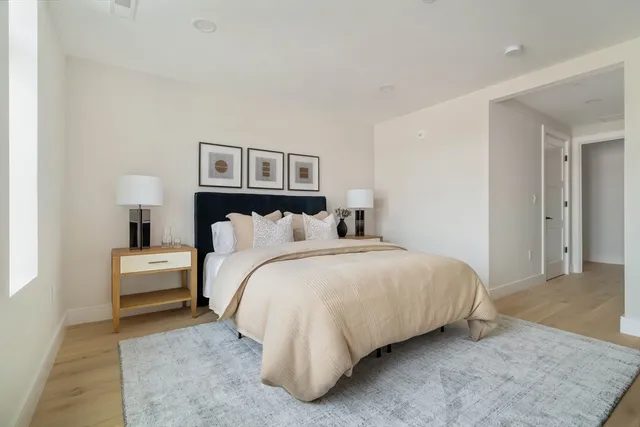 $849,000 | 20 Kinmonth Road, Unit 203, Newton, MA 02468