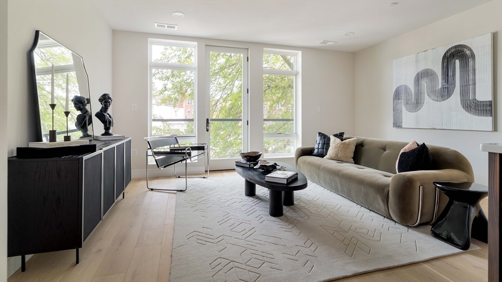 20 Kinmonth Road, Unit 203 Newton, MA 02468 - Photo 8 of 19