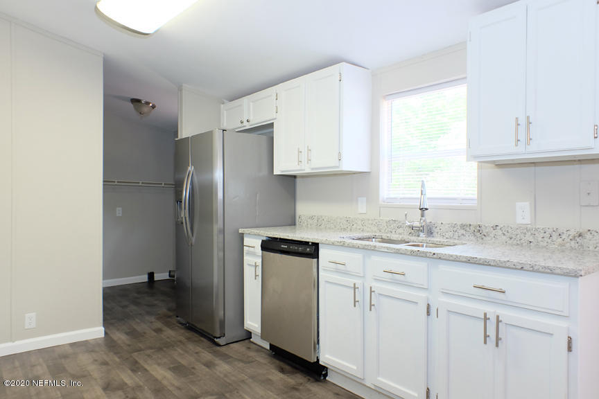 7595 Oak Forest Road Keystone Heights, FL 32656 - Photo 14 of 30 Granite Counter Tops
