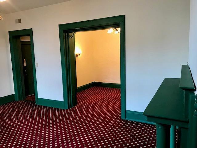 815 East Knapp Street, Unit 1 Milwaukee, WI 53202 - Photo 11 of 34 KN9