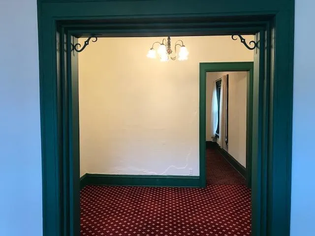 $1,200 | 815 East Knapp Street, Unit 1, Milwaukee, WI 53202