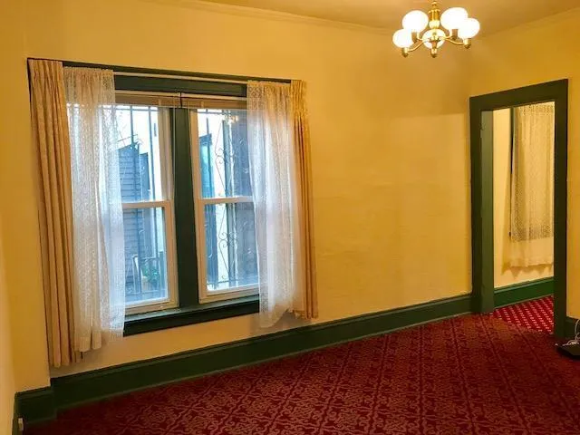 $1,200 | 815 East Knapp Street, Unit 1, Milwaukee, WI 53202