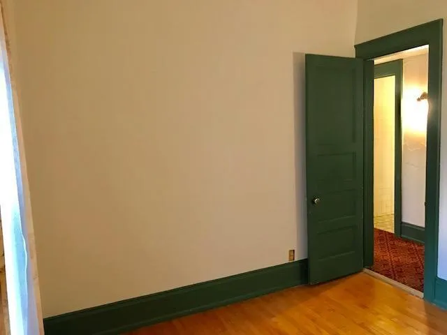 $1,200 | 815 East Knapp Street, Unit 1, Milwaukee, WI 53202