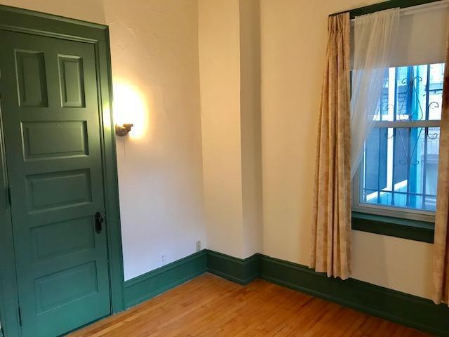 815 East Knapp Street, Unit 1 Milwaukee, WI 53202 - Photo 26 of 34 KN24