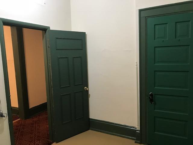 815 East Knapp Street, Unit 1 Milwaukee, WI 53202 - Photo 28 of 34 KN26