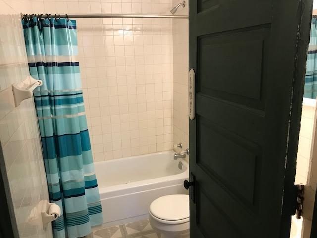 815 East Knapp Street, Unit 1 Milwaukee, WI 53202 - Photo 31 of 34 KN29