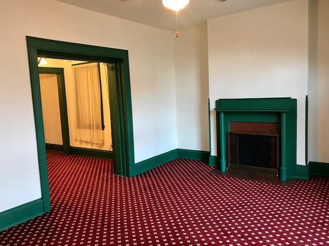 815 East Knapp Street, Unit 1 Milwaukee, WI 53202 - Photo 5 of 34 KN3