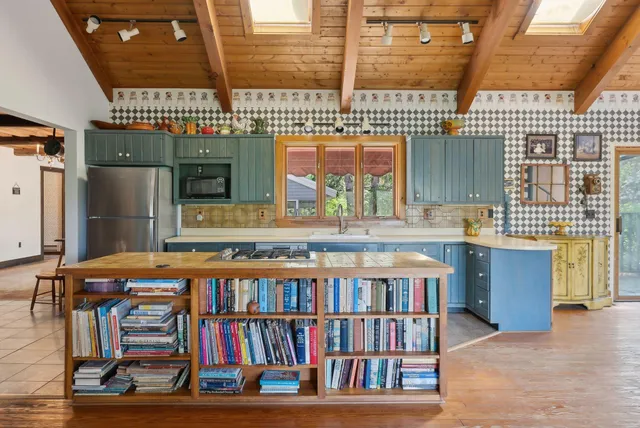 $950,000 | 248 Morse Road, Norway, ME 04268