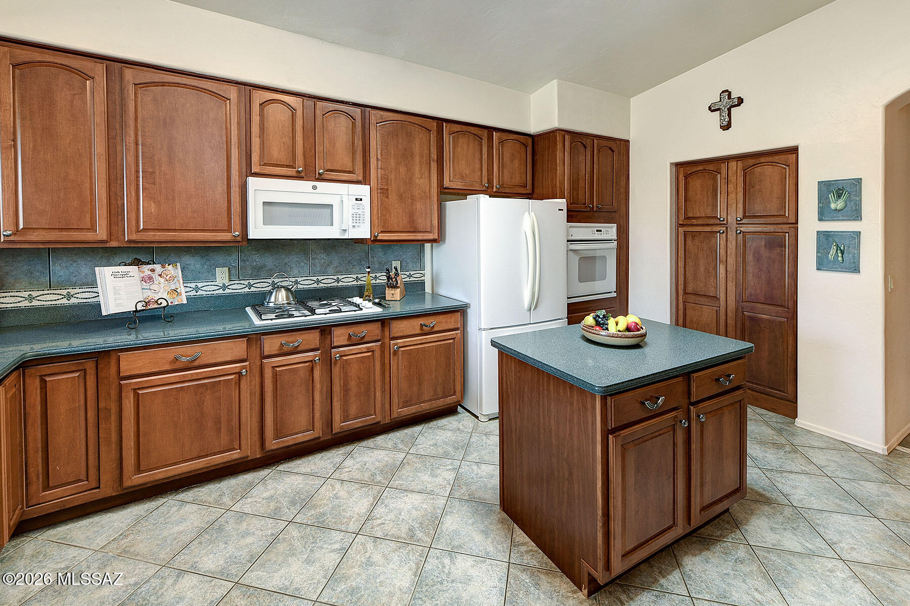 5213 Spring View Drive Tucson, AZ 85749 - Photo 16 of 40