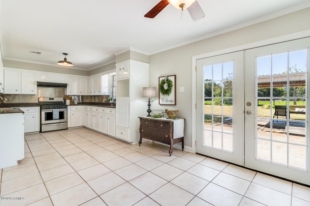 612 Denmark Road Scott, LA 70583 - Photo 8 of 17 612 Denmark-5