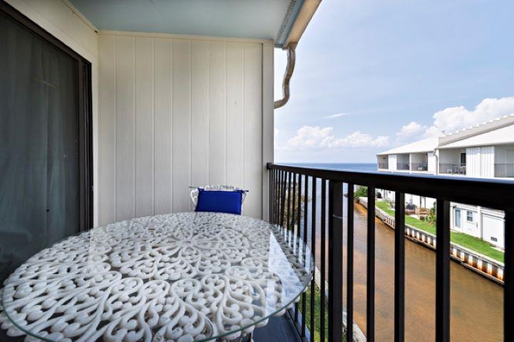 710 South Mobile Street, Unit 52 Fairhope, AL 36532 - Photo 14 of 58 Balcony