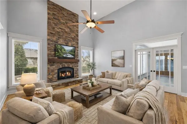 $820,000 | 22414 West 58th Street, Shawnee, KS 66226