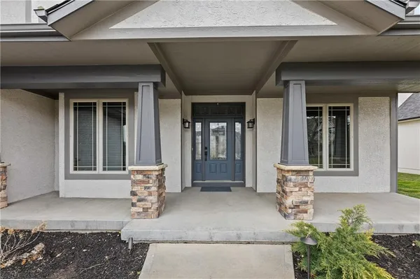 $820,000 | 22414 West 58th Street, Shawnee, KS 66226