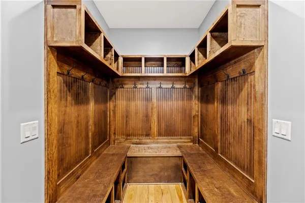 $820,000 | 22414 West 58th Street, Shawnee, KS 66226