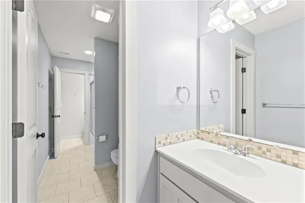 $820,000 | 22414 West 58th Street, Shawnee, KS 66226