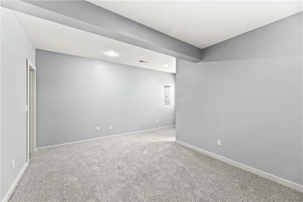 $820,000 | 22414 West 58th Street, Shawnee, KS 66226