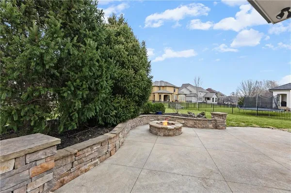 $820,000 | 22414 West 58th Street, Shawnee, KS 66226