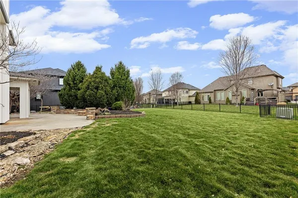 $820,000 | 22414 West 58th Street, Shawnee, KS 66226