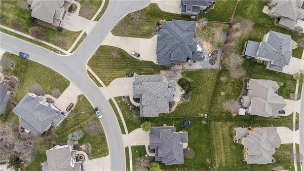 $820,000 | 22414 West 58th Street, Shawnee, KS 66226