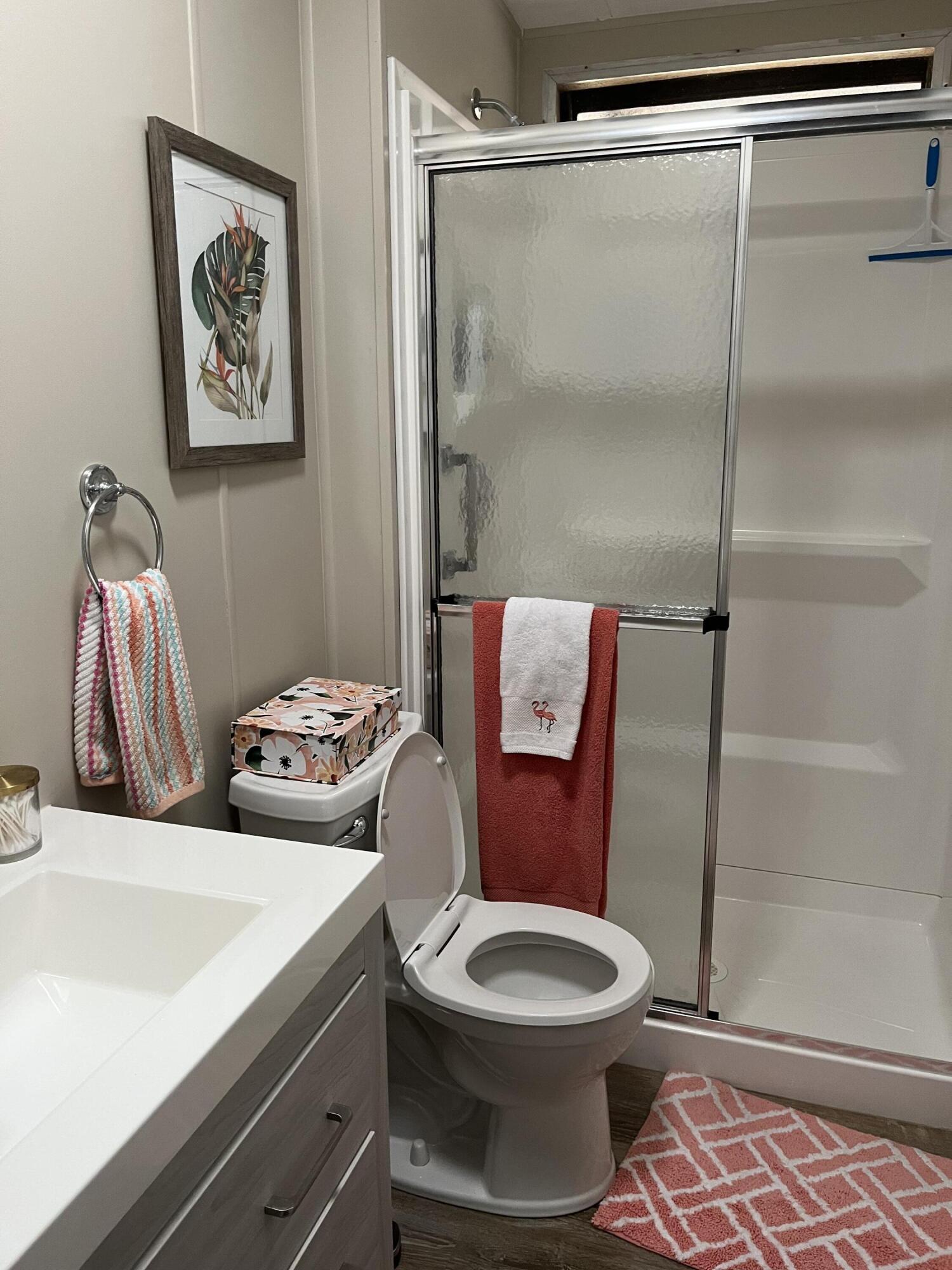 1694 Booth Bay Court Fort Pierce, FL 34945 - Photo 14 of 16 IMG_2718 (2)bathhall