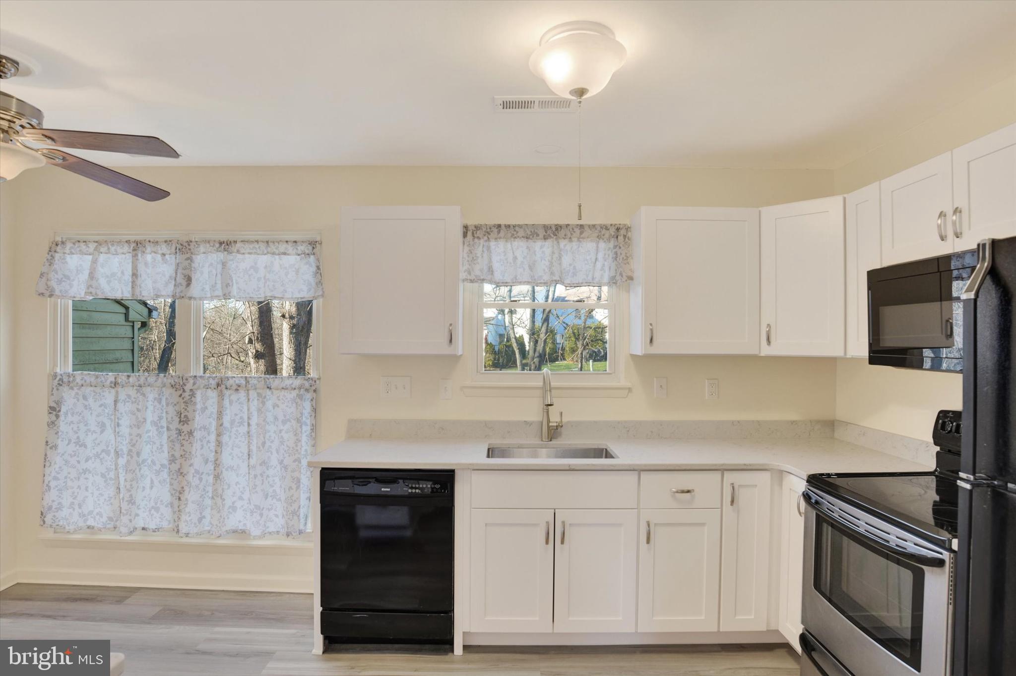 606 Lopax Road Harrisburg, PA 17112 - Photo 9 of 32 Gallery Image 9