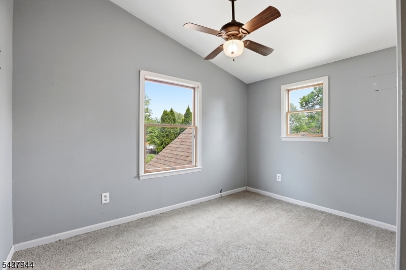 641 Greenbrook Road North Plainfield, NJ 07063 - Photo 25 of 36