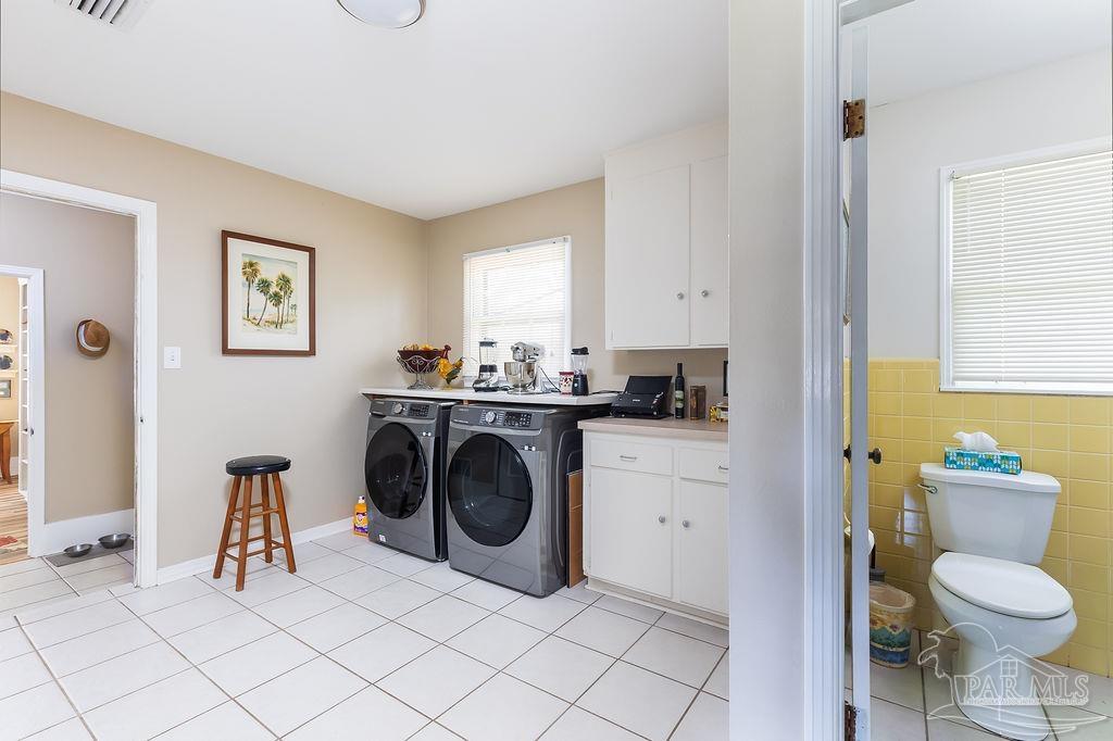 111 Country Club Road Pensacola, FL 32507 - Photo 18 of 44 Spacious Laundry Room