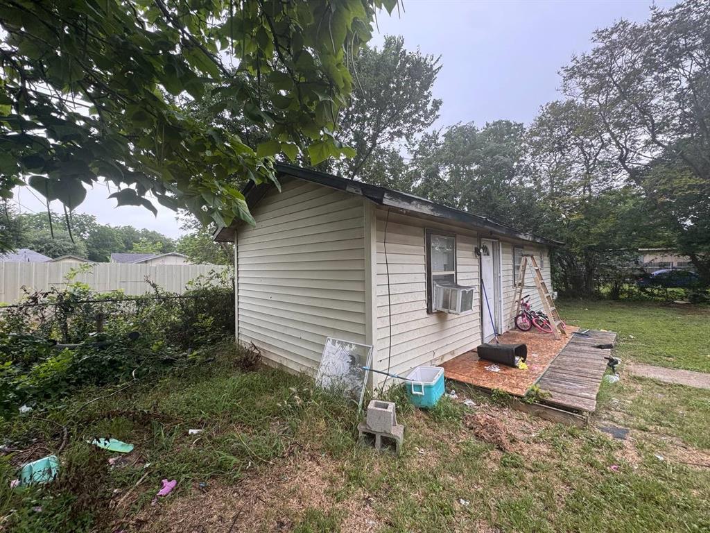 1915 Windsor Avenue Waco, TX 76708 - Photo 9 of 17