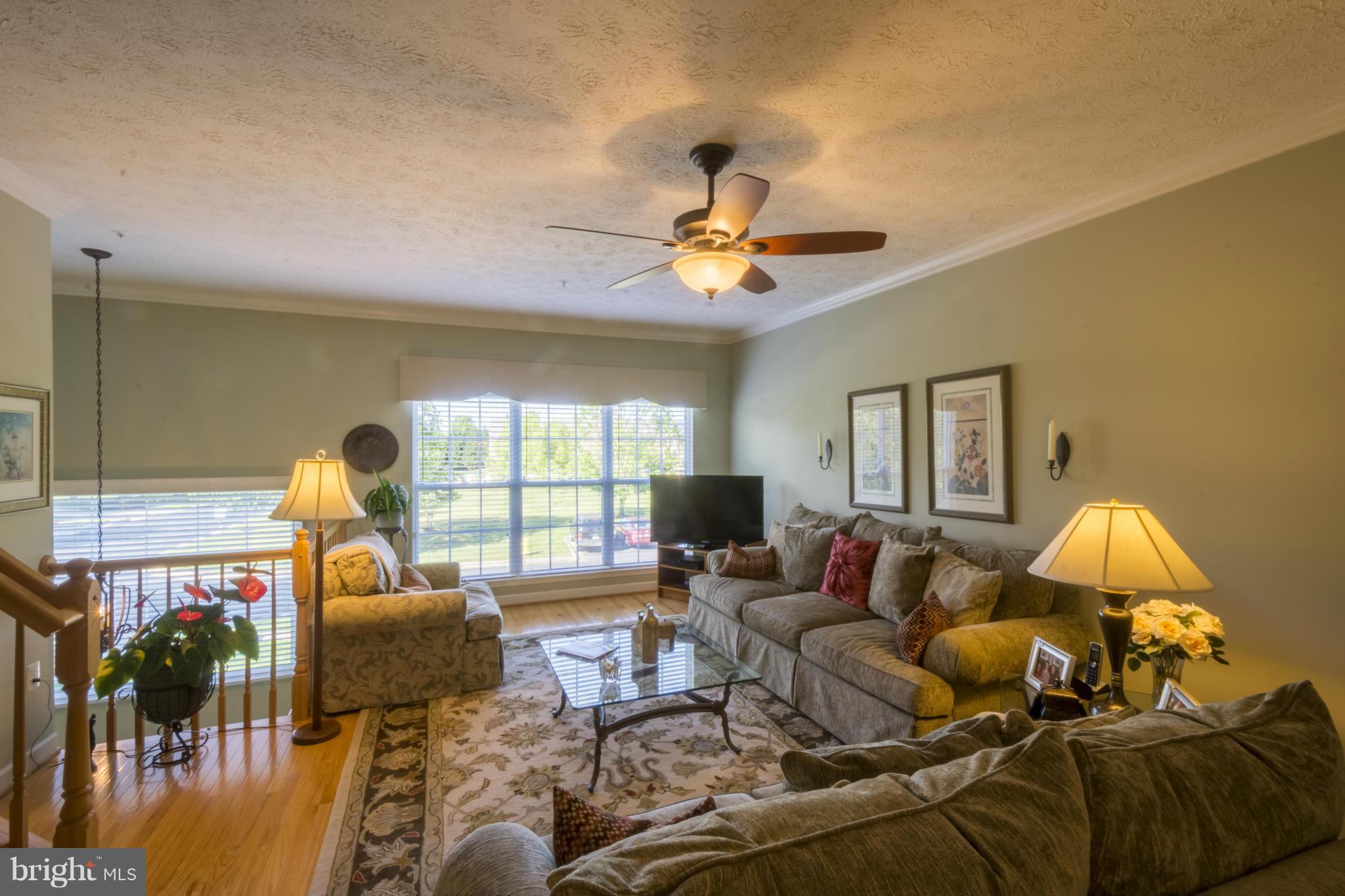1272 Breckenridge Circle Riva, MD 21140 - Photo 12 of 30 Bright Living Room