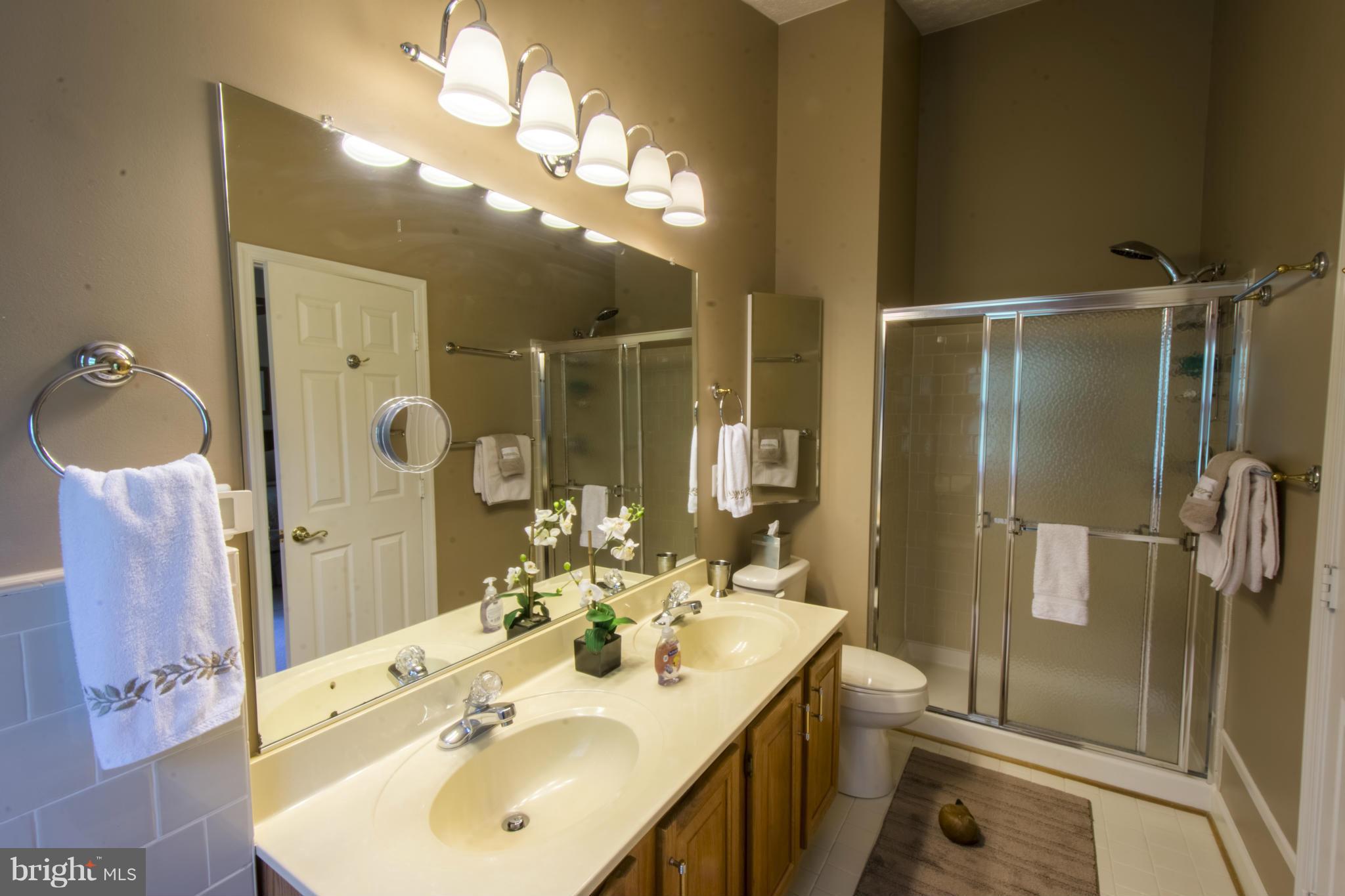 1272 Breckenridge Circle Riva, MD 21140 - Photo 18 of 30 Owners En-suite Bathroom