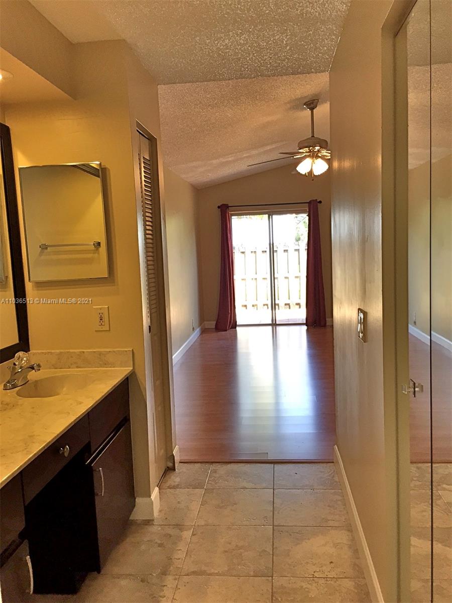 1350 Seagrape Circle Weston, FL 33326 - Photo 8 of 17
