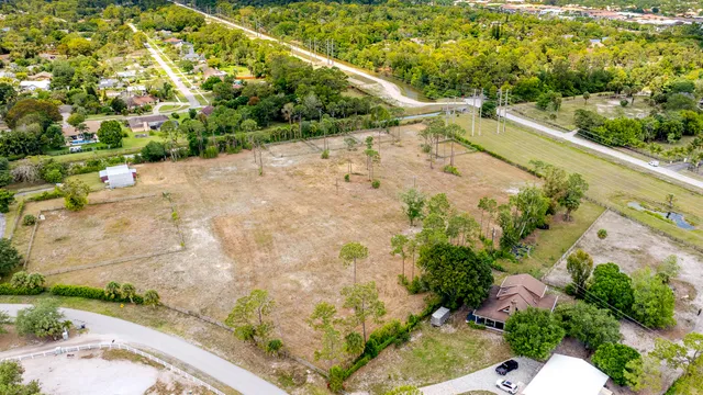 $1,300,000 | 425 West Rambling Drive, Wellington, FL 33414