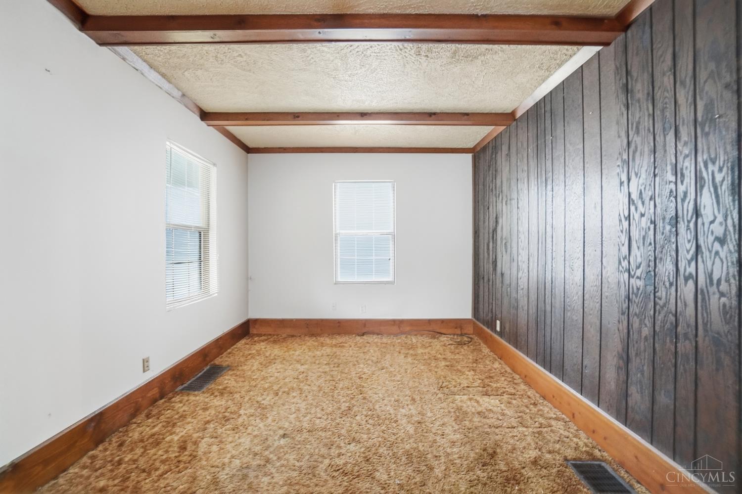 1414 Beacon Road Cincinnati, OH 45230 - Photo 8 of 33